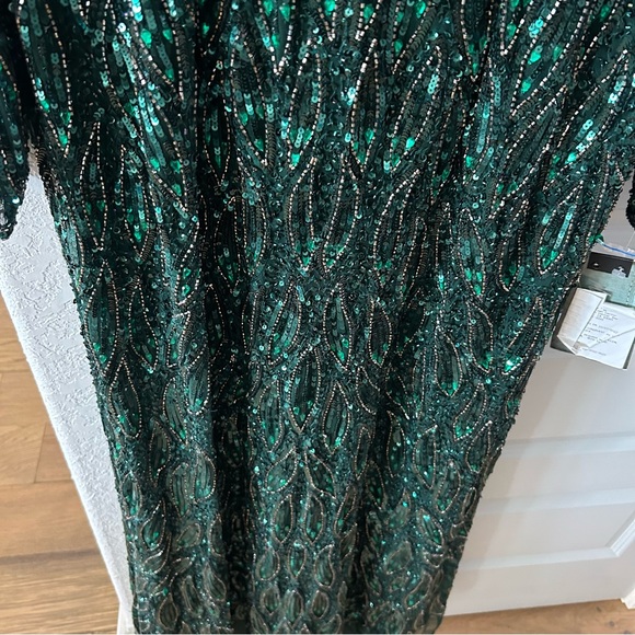 NWT Mac Duggal 5451 Green Beaded Long Sleeve Gown - Picture 7 of 9